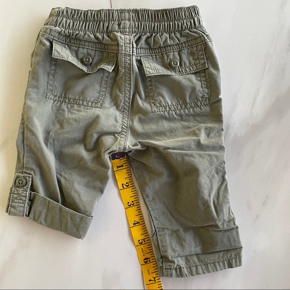 OshKosh Baby B’Gosh khaki cargo pants 6 mo.